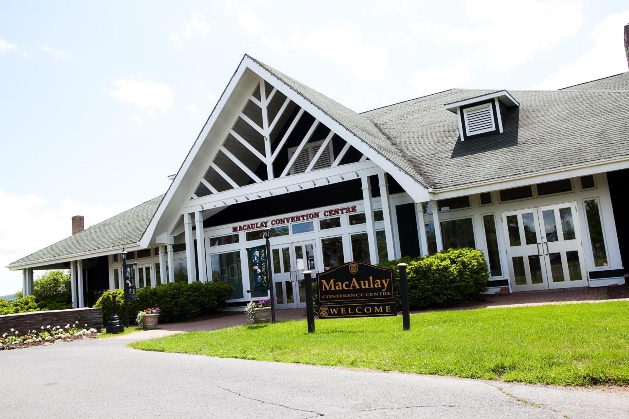 Inverary Resort Baddeck Inlet Eksteriør bilde